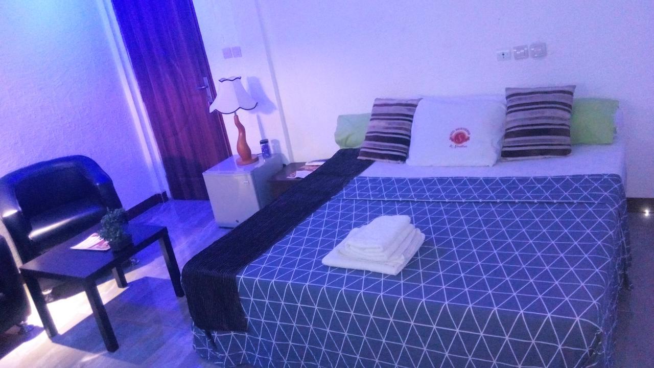 Senateur Hotel Agontinkon Cotonou Esterno foto