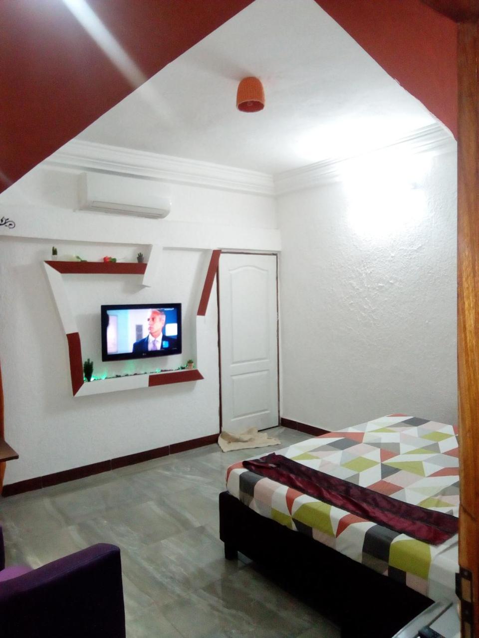 Senateur Hotel Agontinkon Cotonou Esterno foto