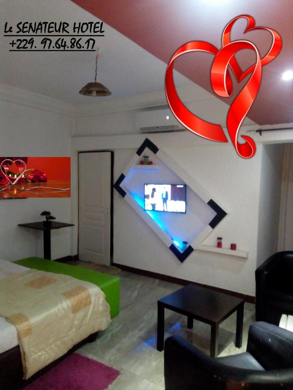 Senateur Hotel Agontinkon Cotonou Esterno foto
