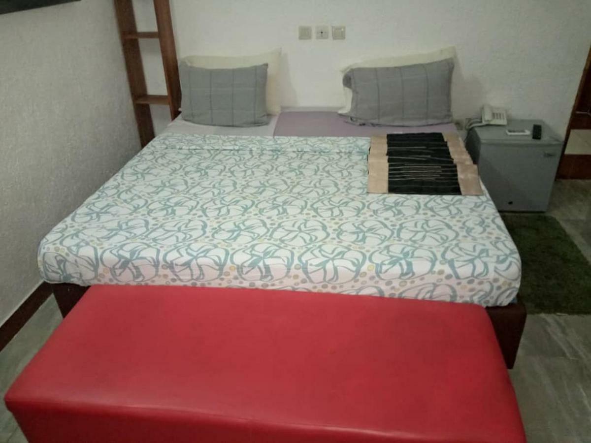 Senateur Hotel Agontinkon Cotonou Esterno foto