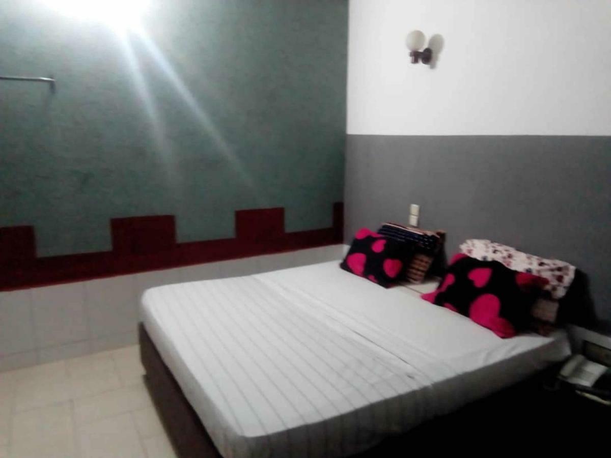 Senateur Hotel Agontinkon Cotonou Esterno foto