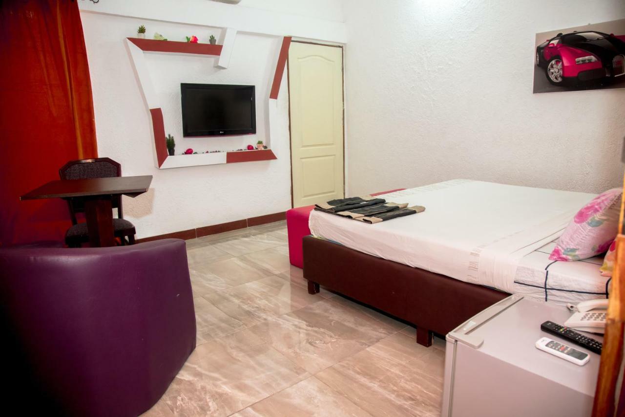 Senateur Hotel Agontinkon Cotonou Esterno foto