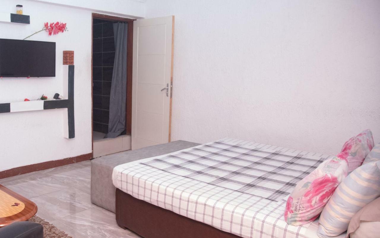 Senateur Hotel Agontinkon Cotonou Esterno foto