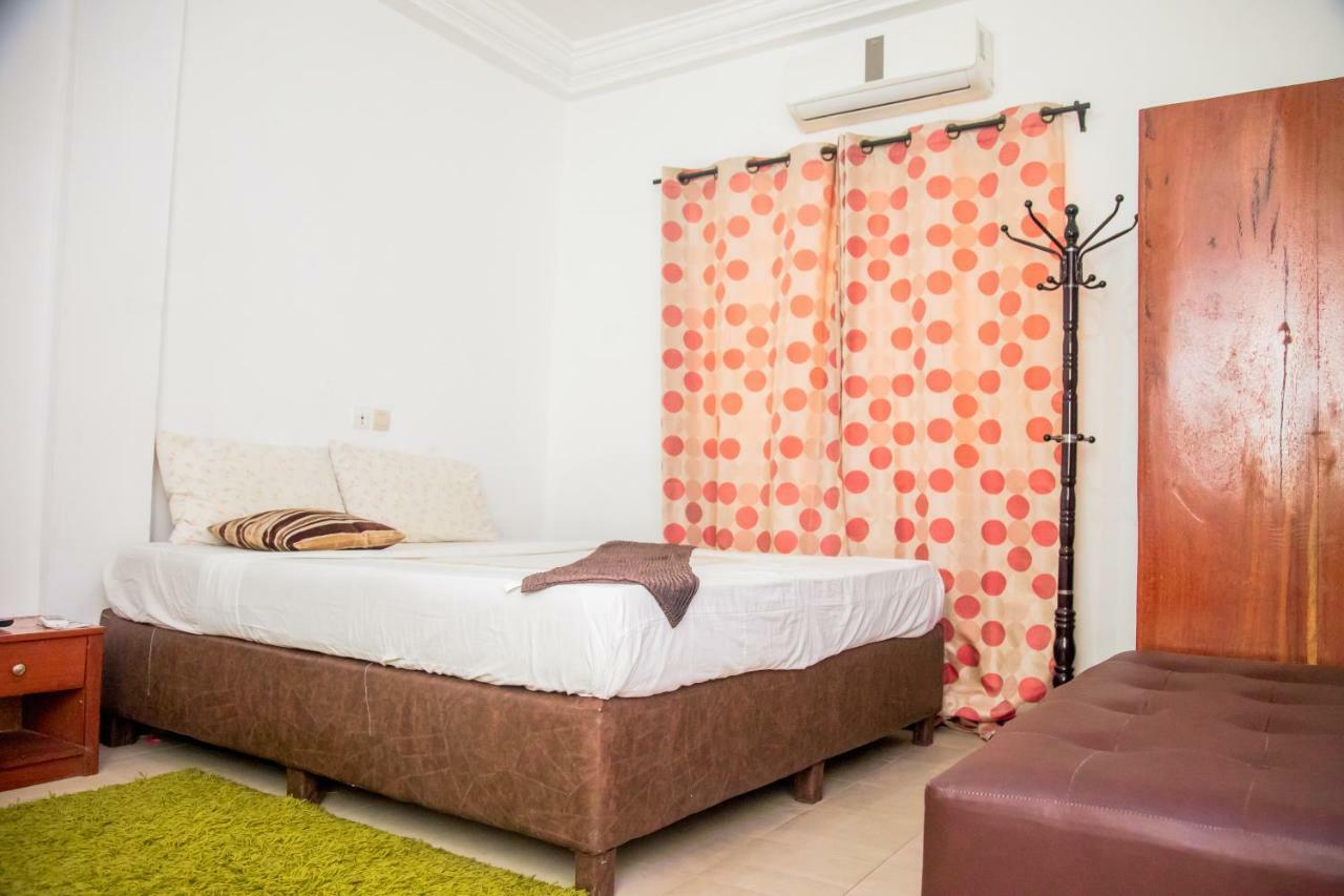 Senateur Hotel Agontinkon Cotonou Esterno foto