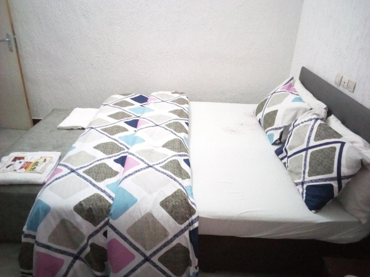 Senateur Hotel Agontinkon Cotonou Esterno foto