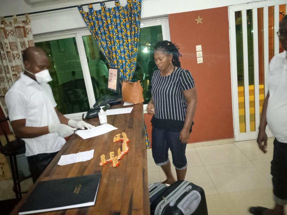 Senateur Hotel Agontinkon Cotonou Esterno foto